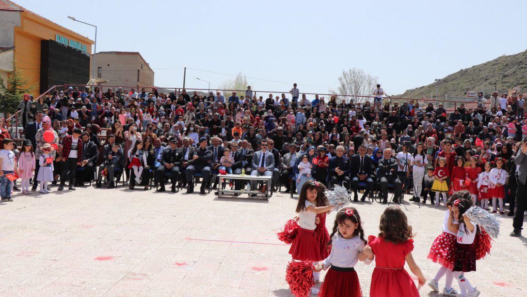 23 Nisan Ulusal Egemenlik ve Çocuk Bayramının 102. yılını Çoşkuyla Kutladık.