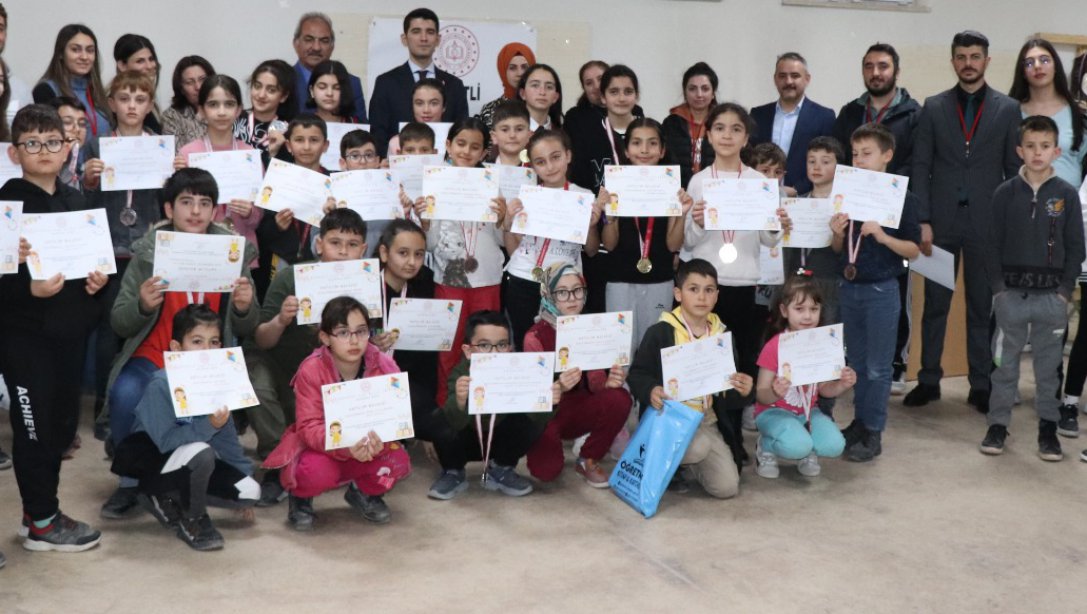 Türkiye Akıl ve Zekâ Oyunları Turnuvasını İlköğretim Okullarımızın Katılımıyla Gerçekleştirdik.